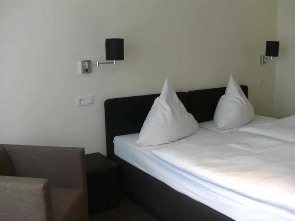 Waldhotel Tropfsteinhoehle Wiehl Kamer foto